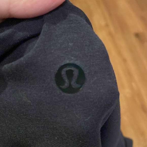 Lulu Lemon T-shirt - Picture 5 of 5